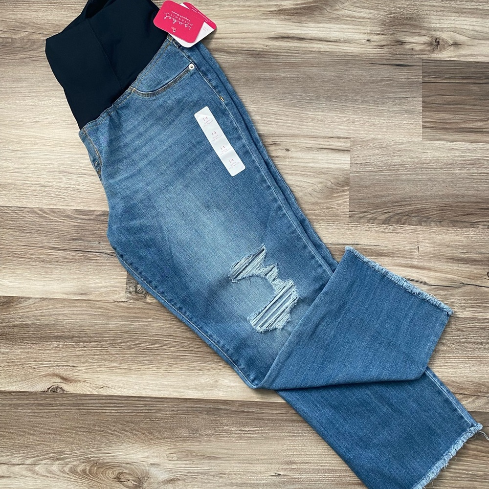 New with tags maternity jeans size 14
